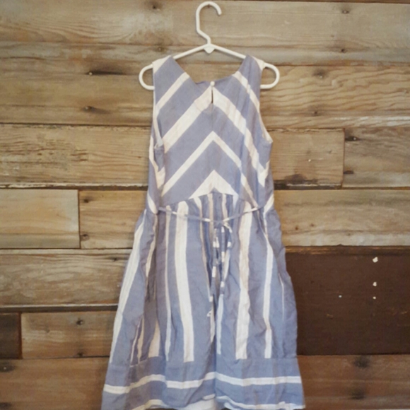 Girls Dress - Picture 2 of 6